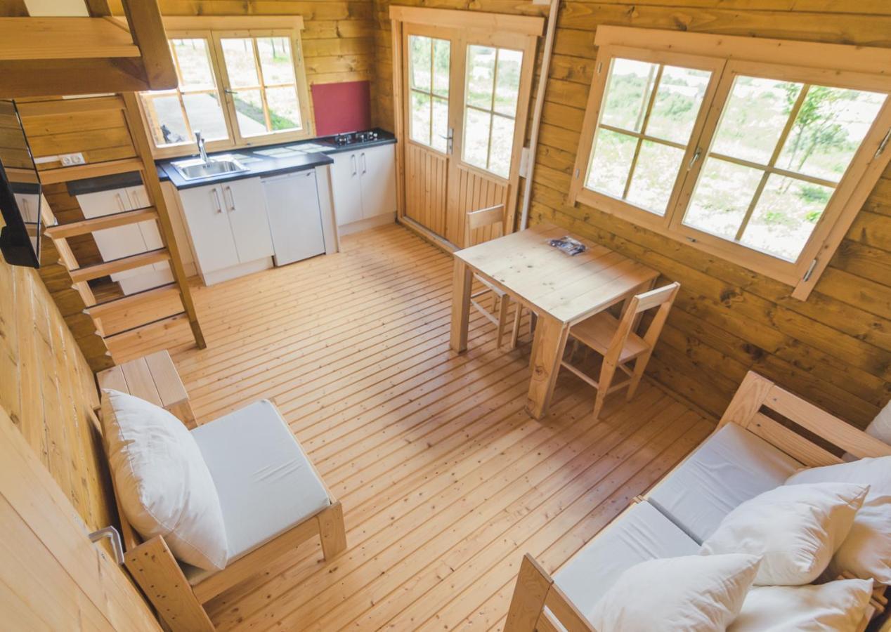 Albergue Restaurante De Artieda Kültér fotó