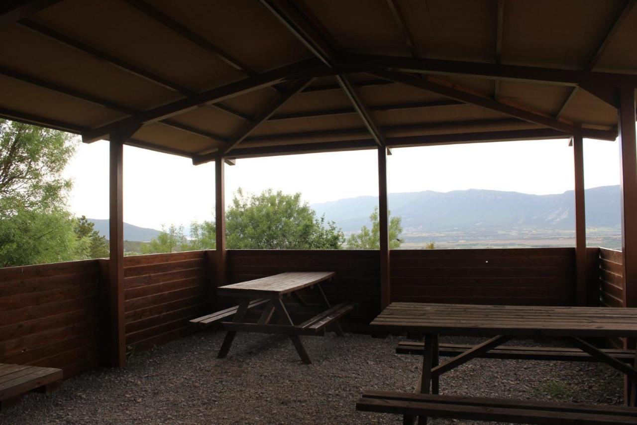 Albergue Restaurante De Artieda Kültér fotó