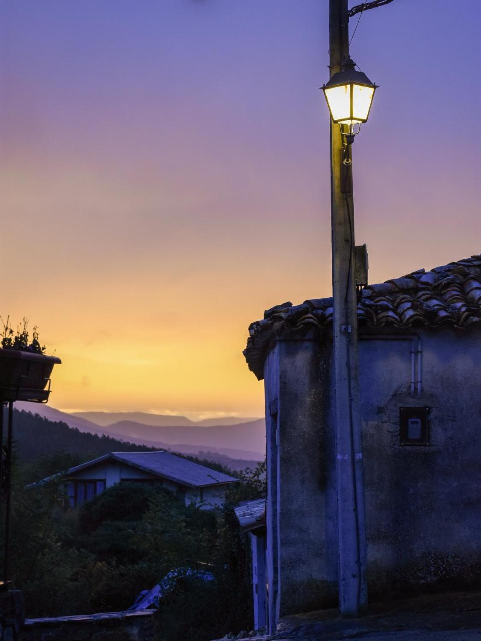 Albergue Restaurante De Artieda Kültér fotó