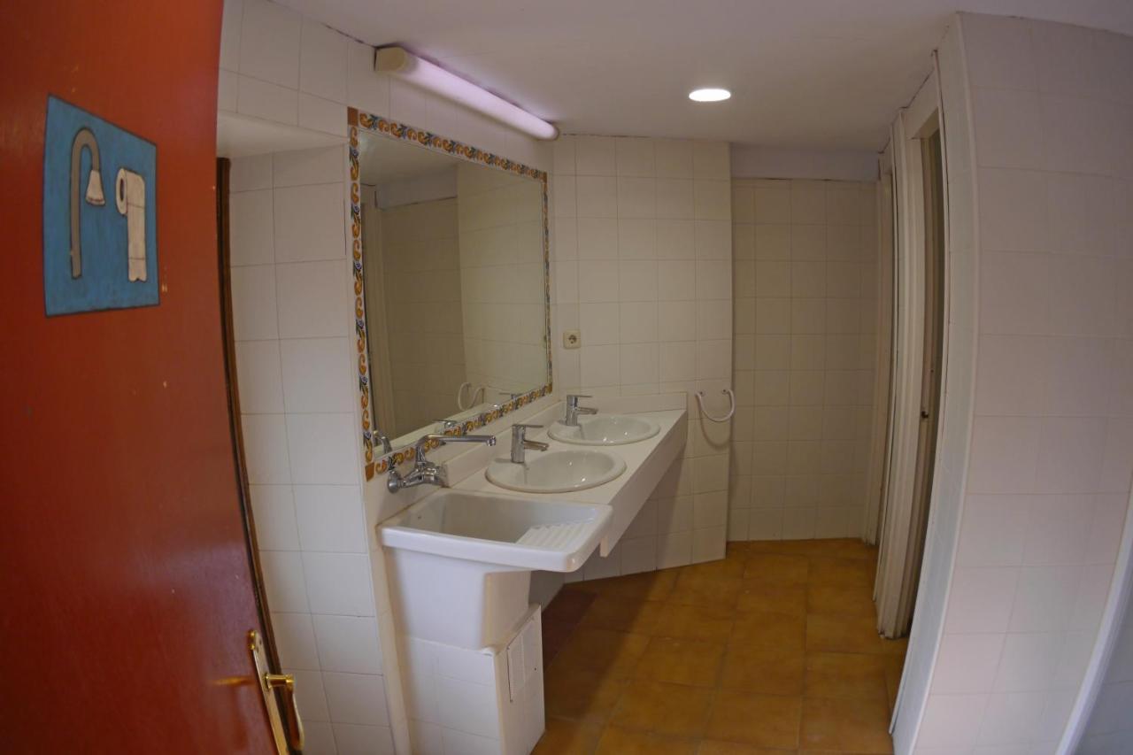 Albergue Restaurante De Artieda Kültér fotó