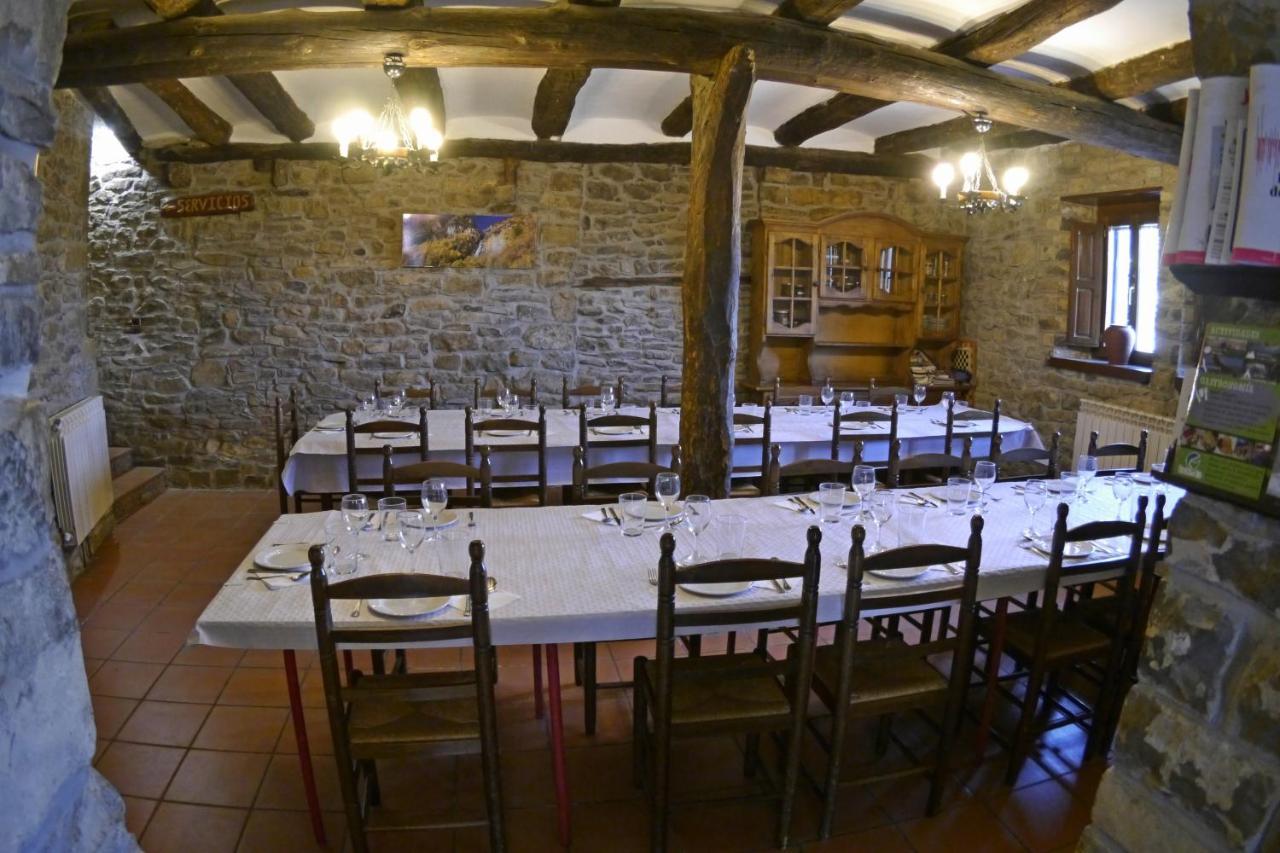 Albergue Restaurante De Artieda Kültér fotó