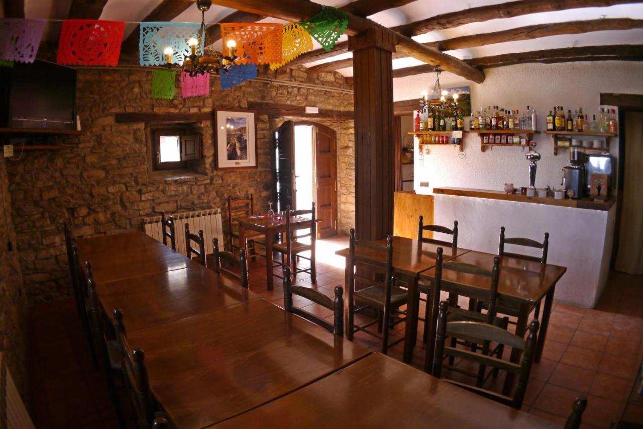 Albergue Restaurante De Artieda Kültér fotó